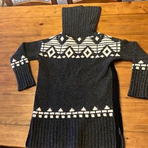 Banana Republic sweater size small